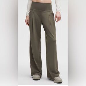 Lululemon align palazzo pant wide leg pleated palm green 6